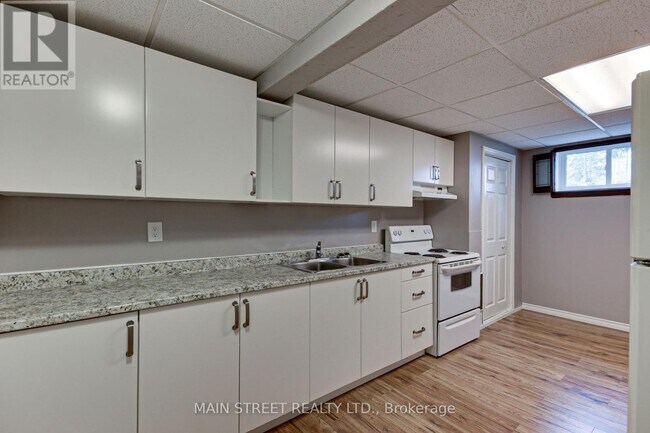 14877 Regional Rd 1 in Uxbridge, ON - Building Photo - Building Photo
