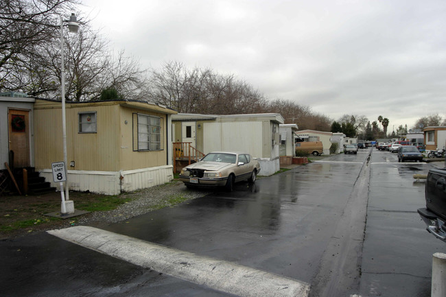 Bryte Mobile Home Park in West Sacramento, CA - Building Photo - Building Photo