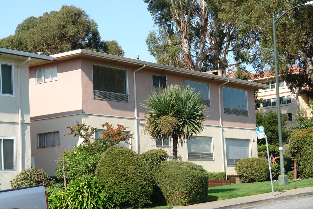 25 S Magnolia Ave in Burlingame, CA - Building Photo