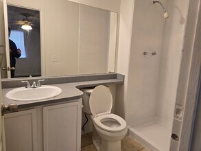 18043 E Ohio Ave, Unit 104 in Aurora, CO - Building Photo - Building Photo