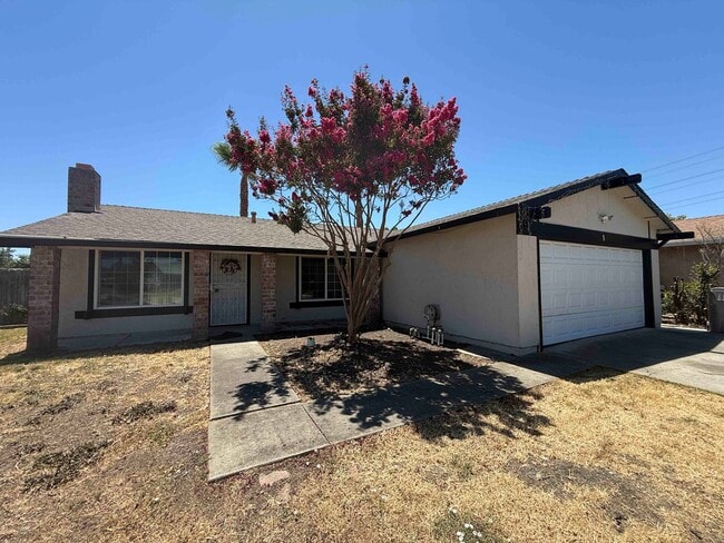 1 Deertree Ct