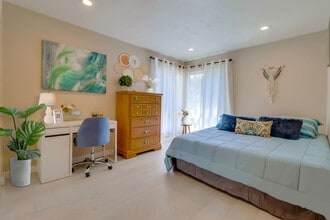 524 Telegraph Canyon Rd in Chula Vista, CA - Building Photo - Building Photo