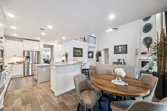 1307 Hackberry Heights Dr in Richmond, TX - Foto de edificio - Building Photo