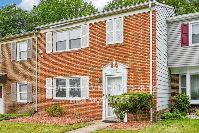 12526 Woodstock Dr E in Upper Marlboro, MD - Building Photo - Building Photo