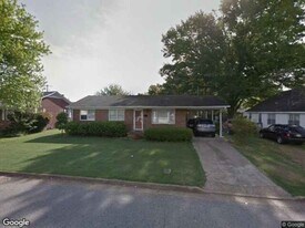 108 Fonville St in Martin, TN - Building Photo