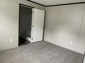 1026 Dogwood St in Laurys Station, PA - Building Photo - Building Photo