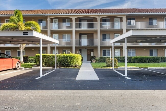 property at 5975 Bloomfield Cir