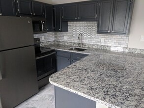 1507 Highland Ave in Knoxville, TN - Building Photo - Building Photo