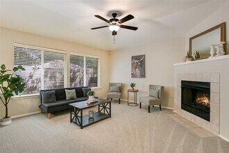 1301 Canna Lily Ln in Pflugerville, TX - Building Photo - Building Photo