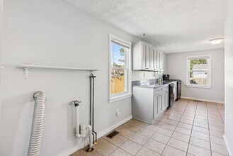 140 Sawyer St in South Portland, ME - Building Photo - Building Photo