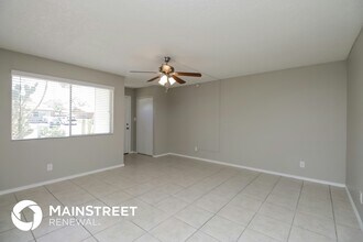 2210 E Claire Dr in Phoenix, AZ - Building Photo - Building Photo