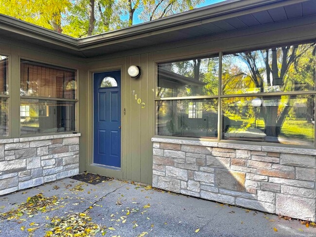 7102 Woodhue Ln in Fort Wayne, IN - Building Photo - Building Photo
