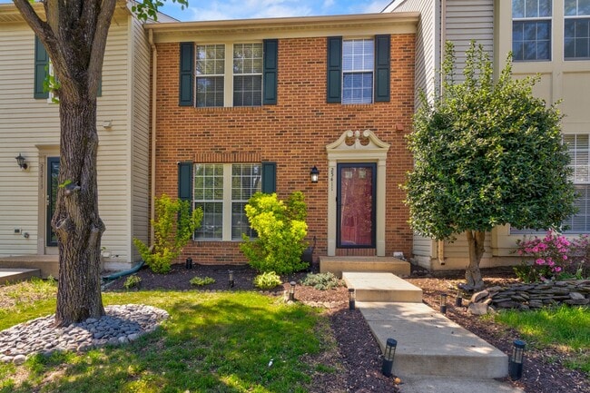 25411 Morse Dr in Chantilly, VA - Building Photo - Building Photo