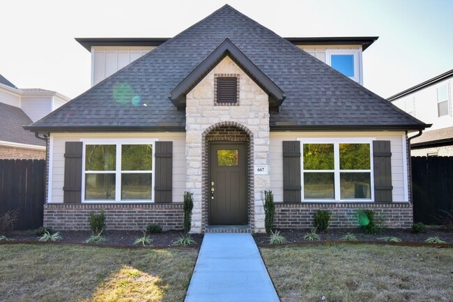 property at 667 N Salem Rd