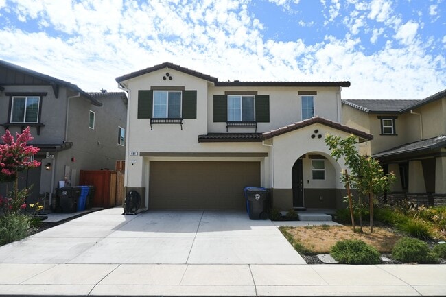 property at 461 Miwok Ln