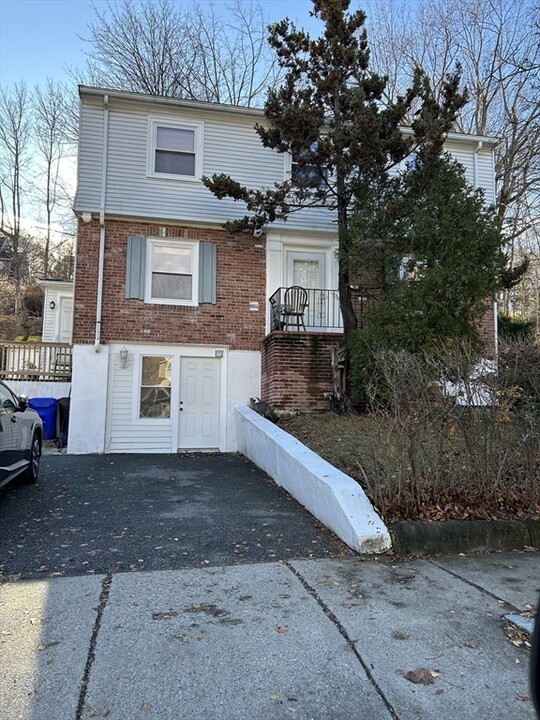 246 Mason Ter, Unit #1 in Brookline, MA - Building Photo