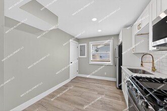 34039 Cambria Ct in Westland, MI - Building Photo - Building Photo