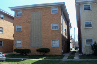 14135 S Tracy Ave in Riverdale, IL - Building Photo - Building Photo