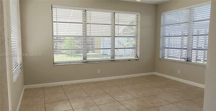 1900 N 32nd Ct in Hollywood, FL - Building Photo - Building Photo