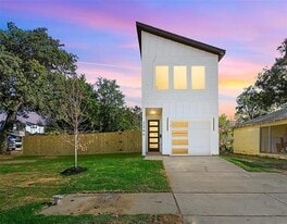 2246 Hooper St in Dallas, TX - Building Photo