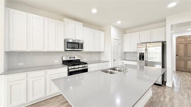 600 Golden Glory Rd in Leander, TX - Building Photo - Building Photo