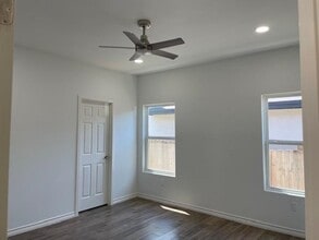 5114 Galicia Ln in Laredo, TX - Building Photo - Building Photo