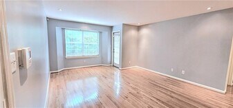 2060 Chastain Park Ct NE in Atlanta, GA - Building Photo