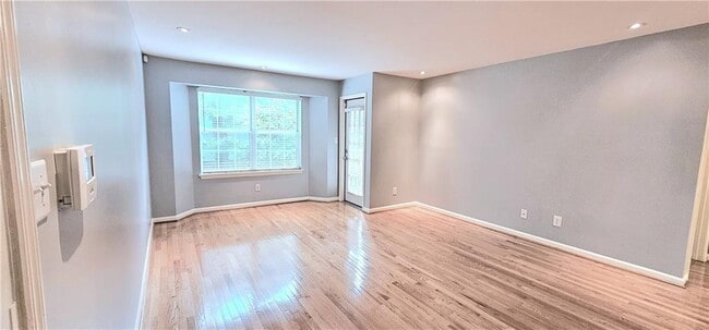 property at 2060 Chastain Park Ct NE