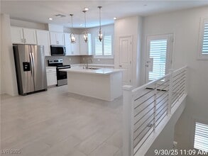 8671 Luxuriant Ave in Las Vegas, NV - Building Photo - Building Photo