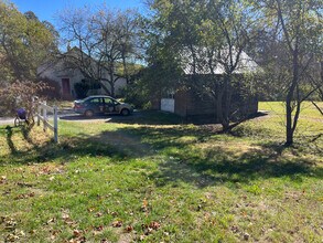 1087 N Hoosac Rd in Williamstown, MA - Building Photo - Building Photo