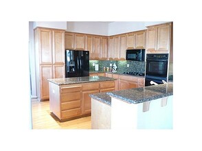 17680 Bentley Dr in Morgan Hill, CA - Building Photo - Building Photo