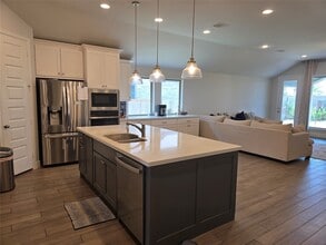 10022 Starry Night Ln in Manvel, TX - Building Photo - Building Photo