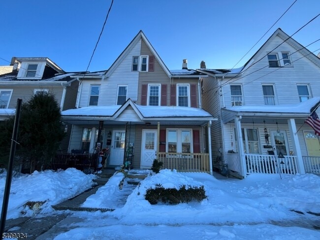 property at 220 Filmore St