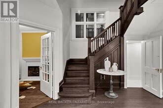 23 Triller Ave in Toronto, ON - Building Photo - Building Photo