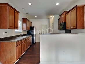 439 W Rustling Leaves Ln in Roebuck, SC - Building Photo - Building Photo