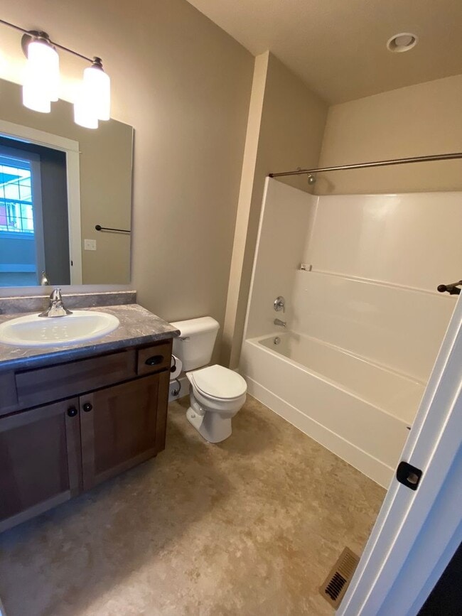 103 Wildrose Ct in Hamilton, MT - Building Photo - Building Photo