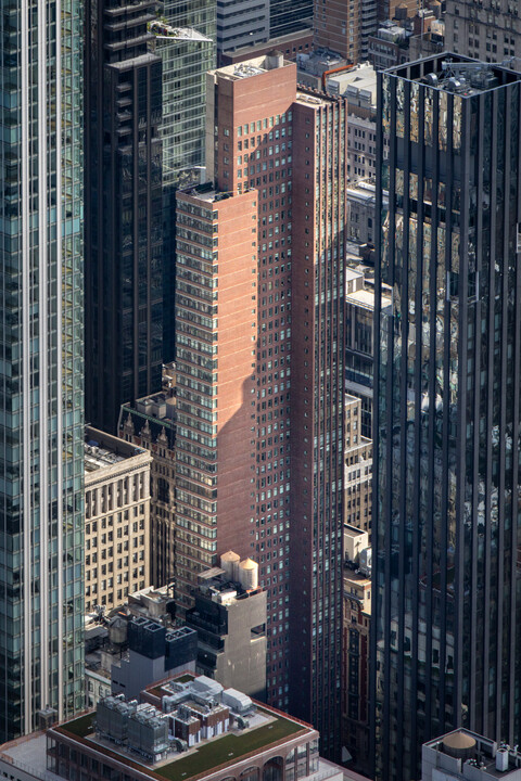 Sky House in New York, NY - Building Photo