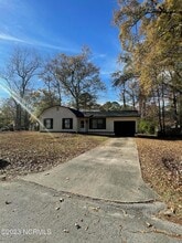 1002 Stillwood Cir in Jacksonville, NC - Building Photo - Building Photo