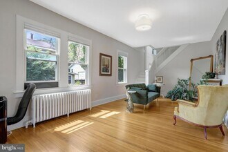 915 20th St S, Unit 3 Bedroom 275-506 in Arlington, VA - Building Photo - Building Photo