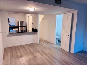 2660 W 76th St in Hialeah, FL - Building Photo - Building Photo