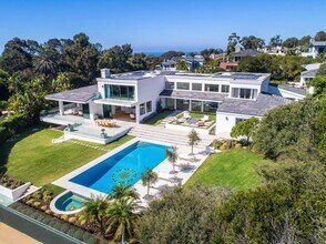 111 Stratford Ct in Del Mar, CA - Building Photo - Building Photo