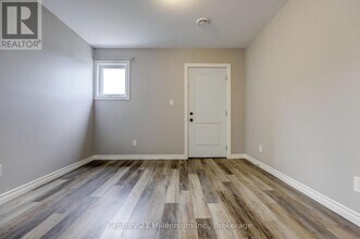 368 Princes St S in Kincardine, ON - Building Photo - Building Photo