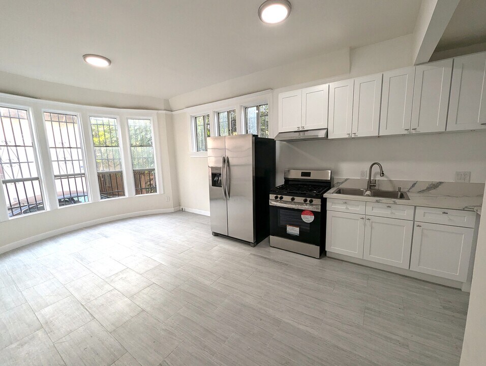 407 N Bixel St in Los Angeles, CA - Building Photo