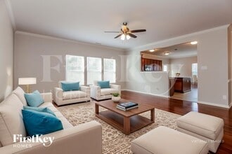 14008 Lawrence Farm Ln in Charlotte, NC - Building Photo - Building Photo