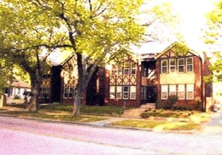 The Navarro Arms Apartments in Tulsa, OK - Building Photo - Building Photo