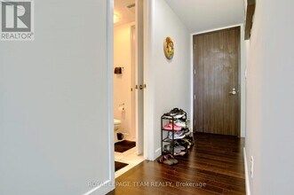 201 Parkdale Ave in Ottawa, ON - Building Photo - Building Photo