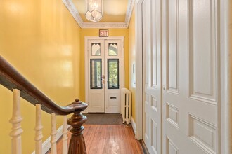 1722 Bolton St in Baltimore, MD - Building Photo - Interior Photo