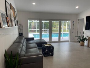 21281 Hazelwood Ln in Boca Raton, FL - Foto de edificio - Building Photo