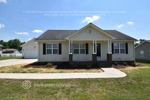 1607 Riverview Rd in Lincolnton, NC - Building Photo