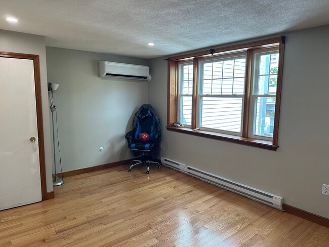 14 Edgerly Pl, Unit 3 in Boston, MA - Foto de edificio - Building Photo